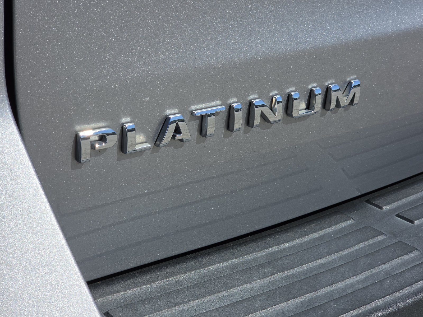 Used 2024 Ford Expedition Platinum AWD/4WD image 9