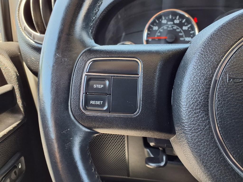 Used 2015 Jeep Wrangler Unlimited Sport w/ Quick Order Package 24S AWD/4WD image 12