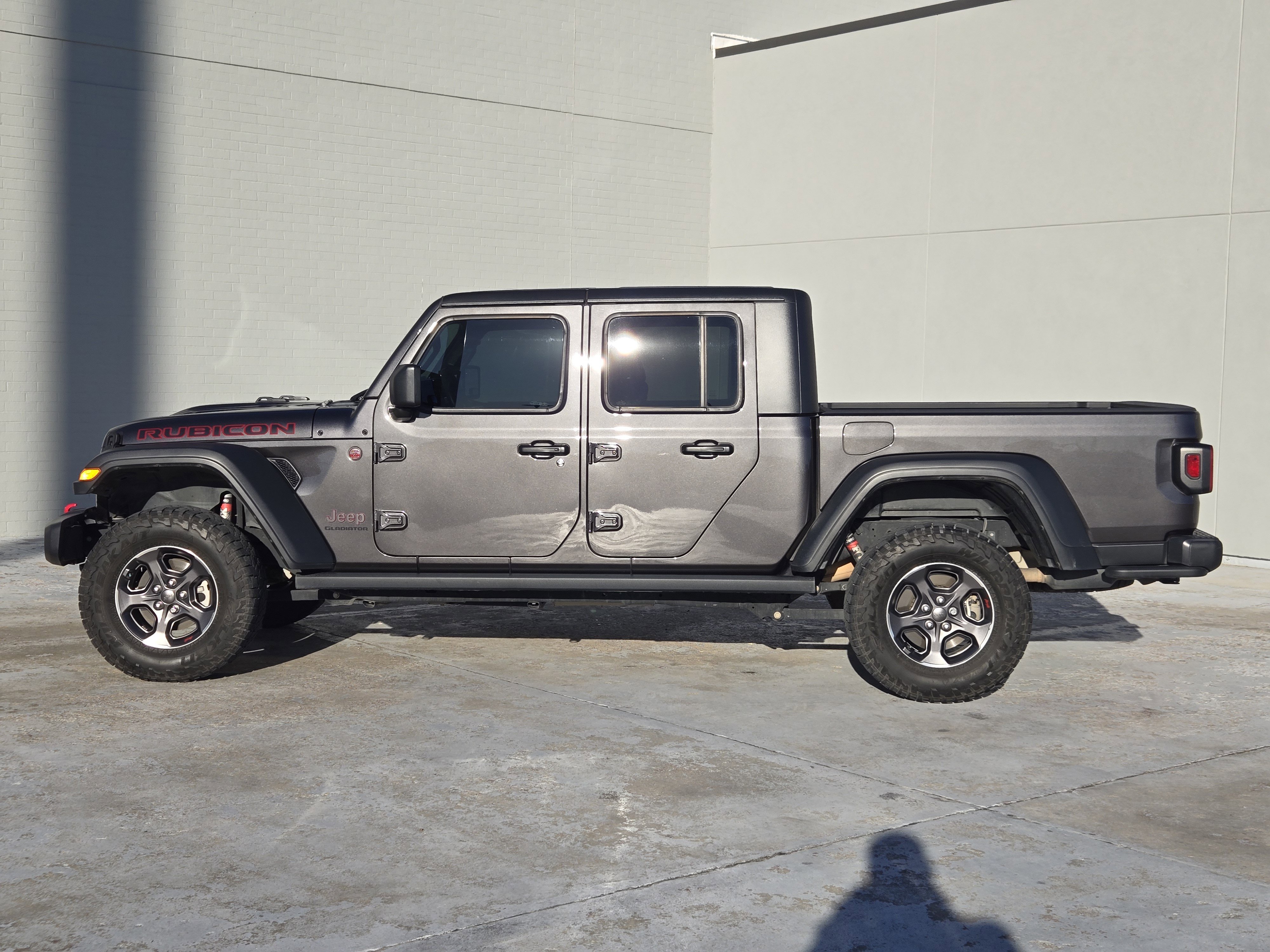 Used 2020 Jeep Gladiator Rubicon w/ Cold Weather Group image 5