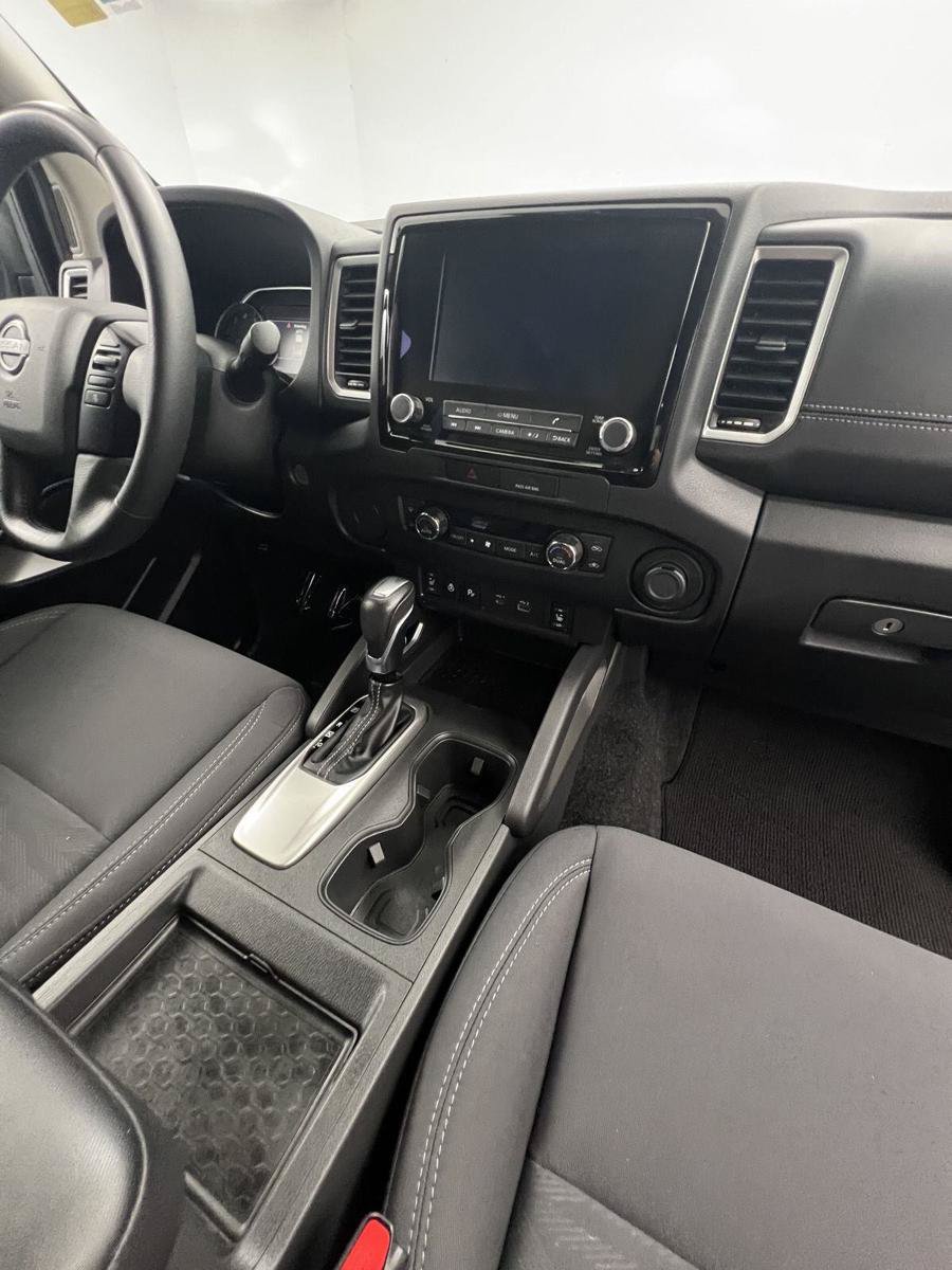 Used 2022 Nissan Frontier SV RWD image 27