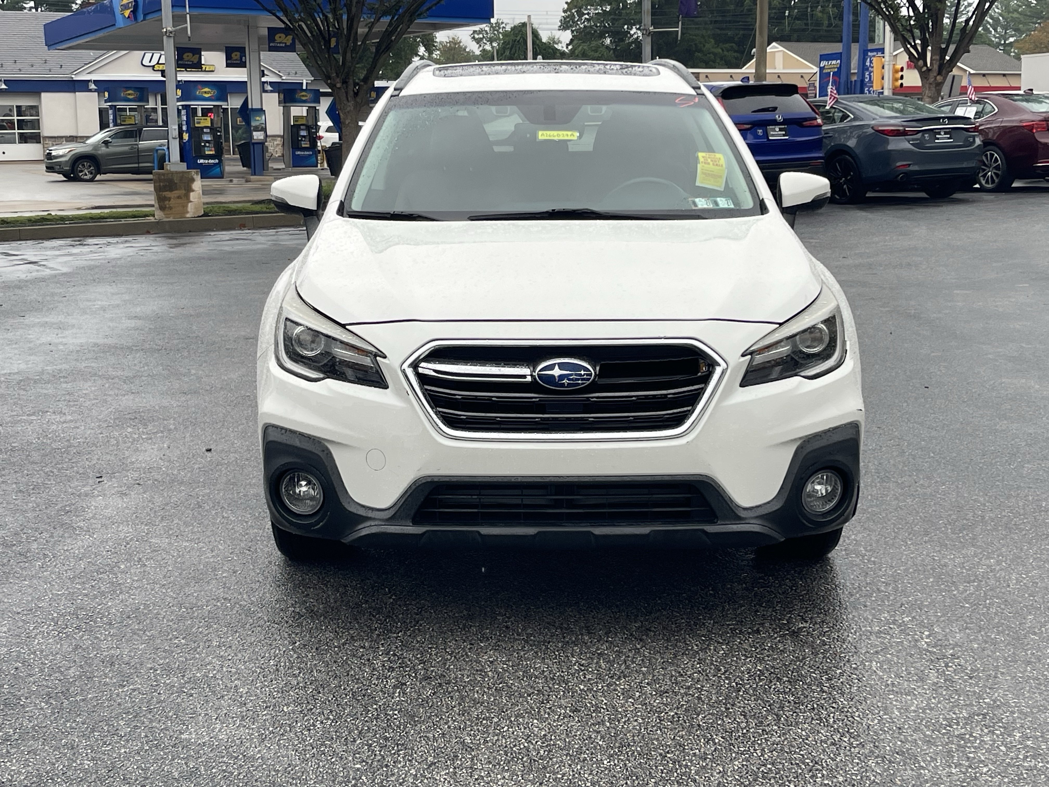 Used 2018 Subaru Outback 3.6R Touring AWD/4WD image 3