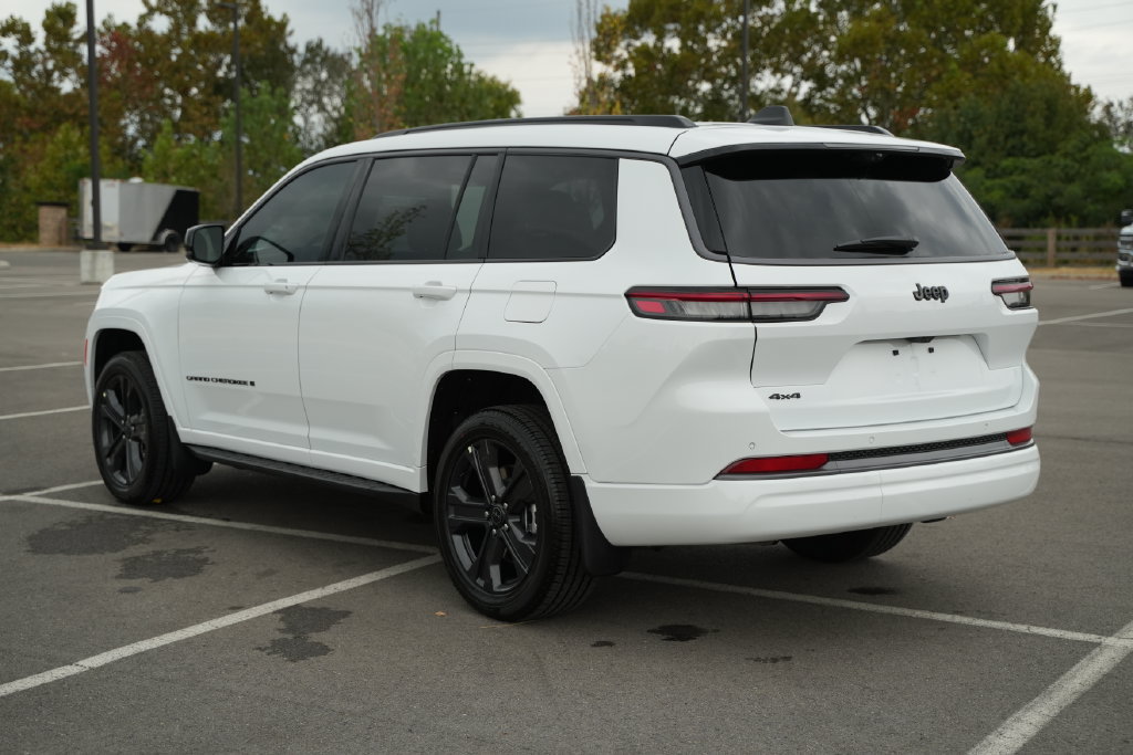 New 2027 Jeep Grand Cherokee L Limited AWD/4WD image 5