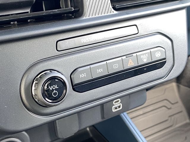 New 2026 Ford Maverick Lobo AWD/4WD image 24