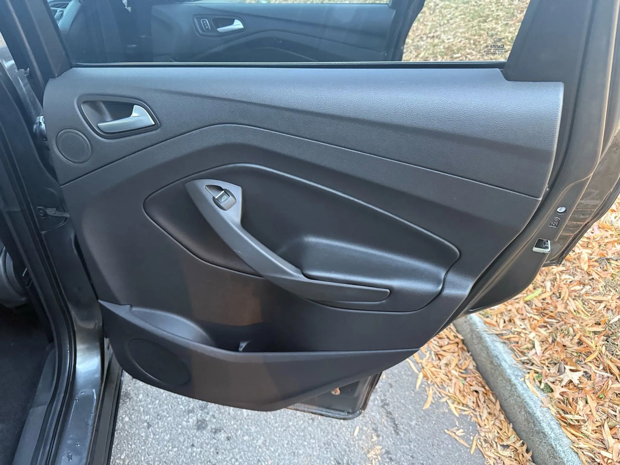 Used 2017 Ford Escape SE w/ Equipment Group 201A image 20