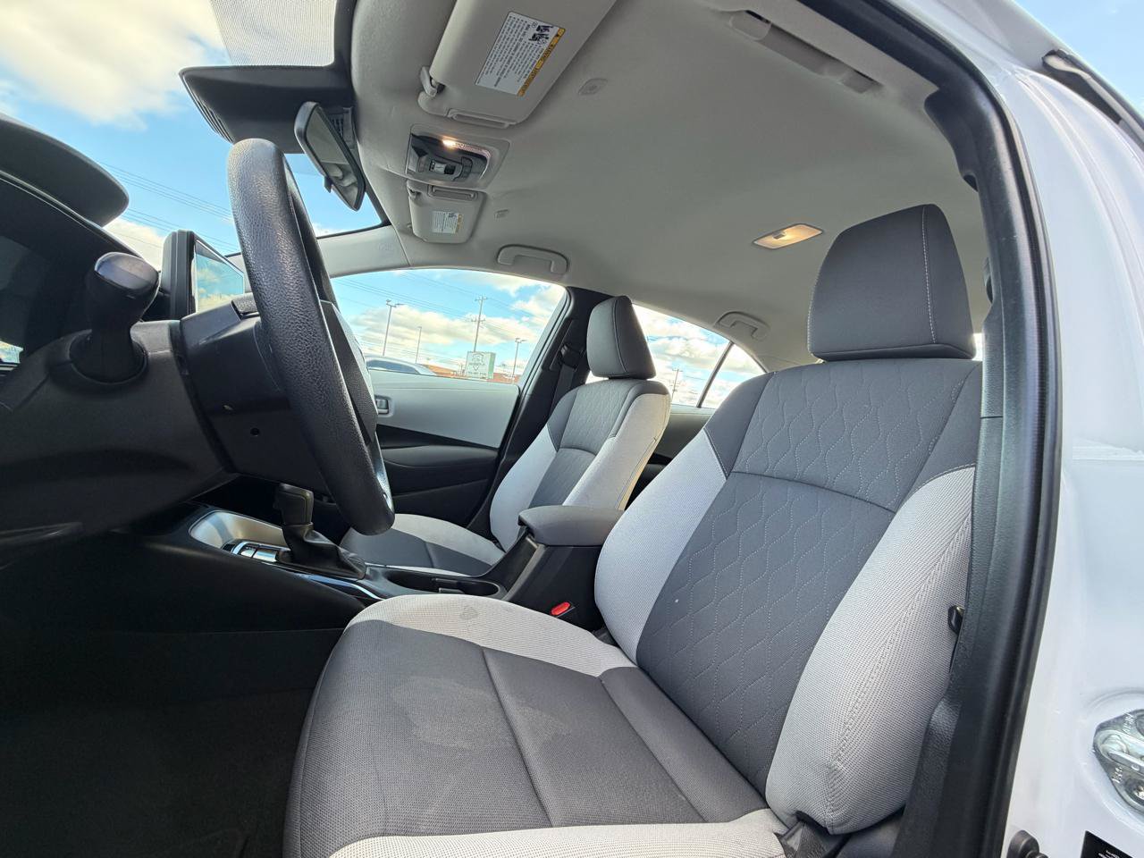 Used 2023 Toyota Corolla LE FWD image 14