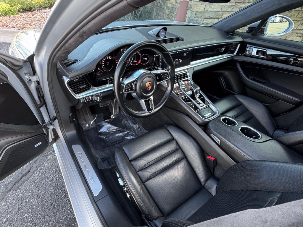 Used 2018 Porsche Panamera 4S AWD/4WD image 22