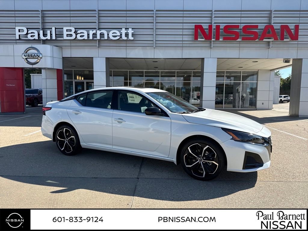 New 2025 Nissan Altima 2.5 SR