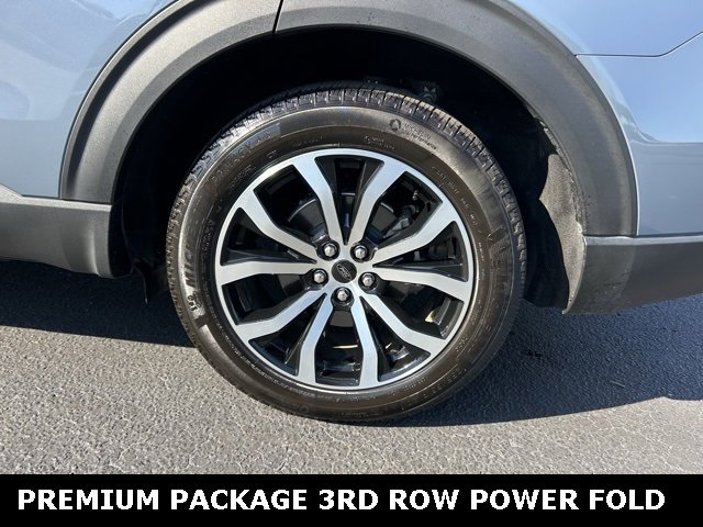 Used 2025 Ford Explorer ST-Line w/ Premium Package image 10