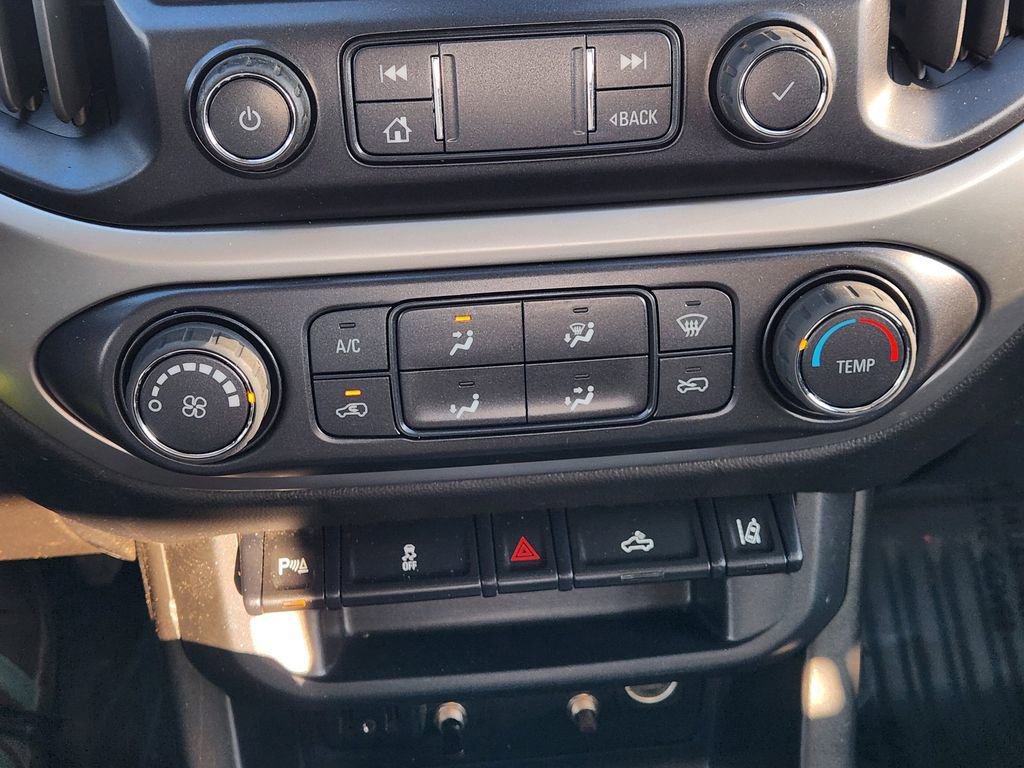 Used 2022 Chevrolet Colorado LT w/ Fleet Safety Package image 18