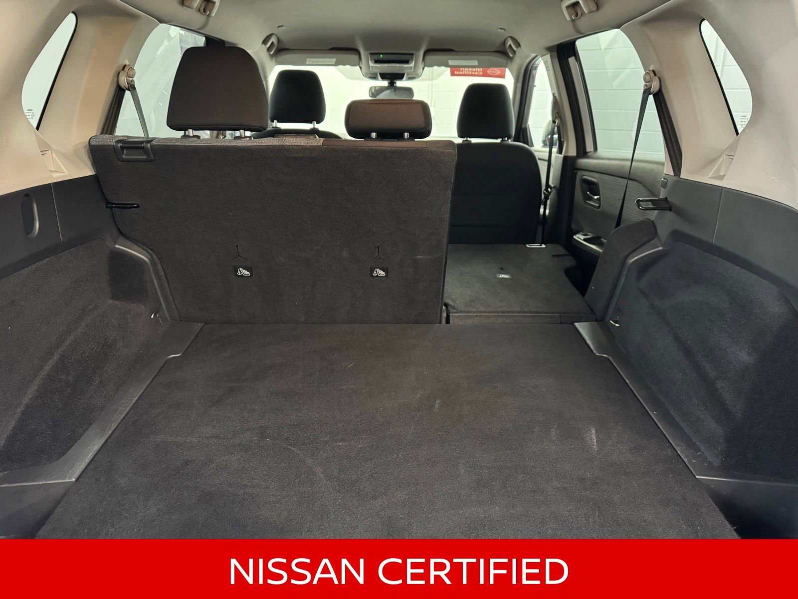 Certified 2023 Nissan Rogue SV image 40