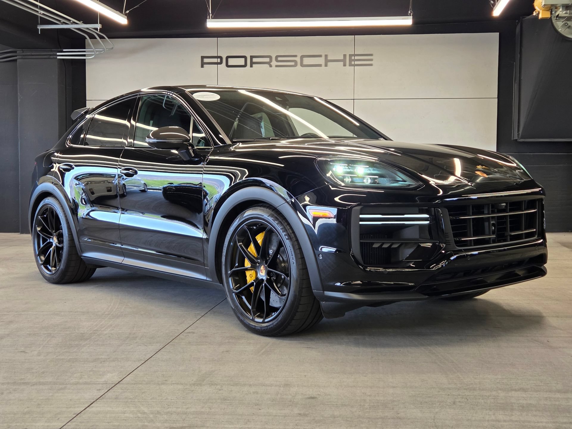 Certified 2024 Porsche Cayenne Turbo GT AWD/4WD image 30