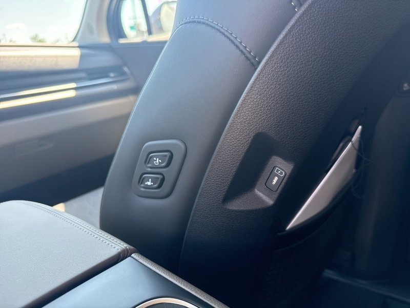 New 2026 Kia Carnival EX image 26