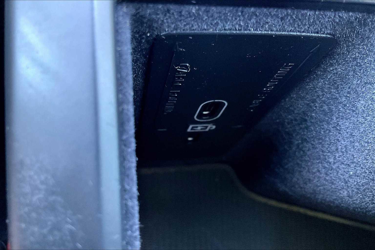 Used 2023 Volvo XC90 T8 Core image 37