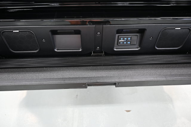 New 2026 GMC Sierra 2500 AT4X w/ LPO, Black Badging Package AWD/4WD image 19