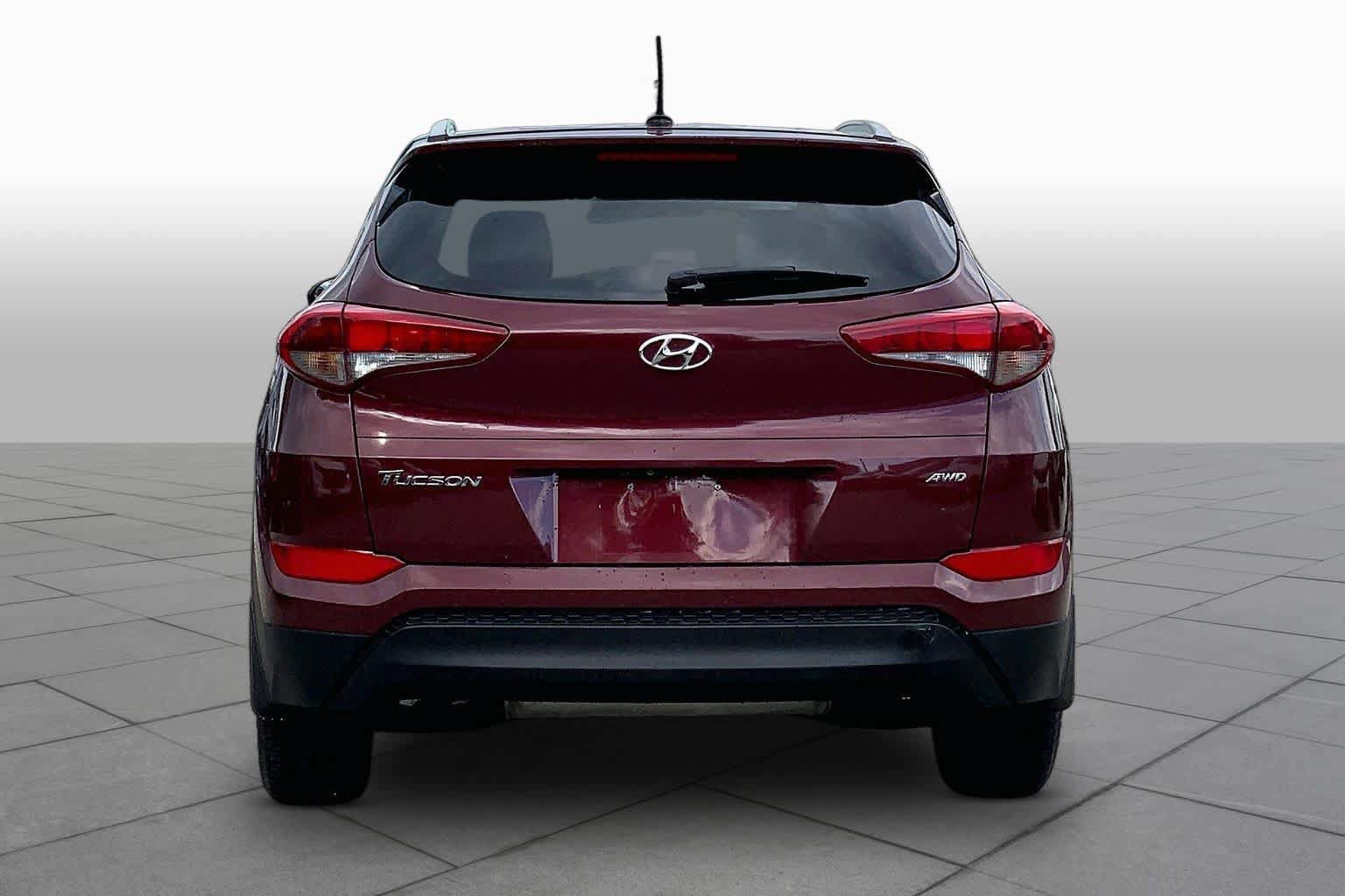 Used 2017 Hyundai Tucson SE w/ SE Popular Package 02 AWD/4WD image 5