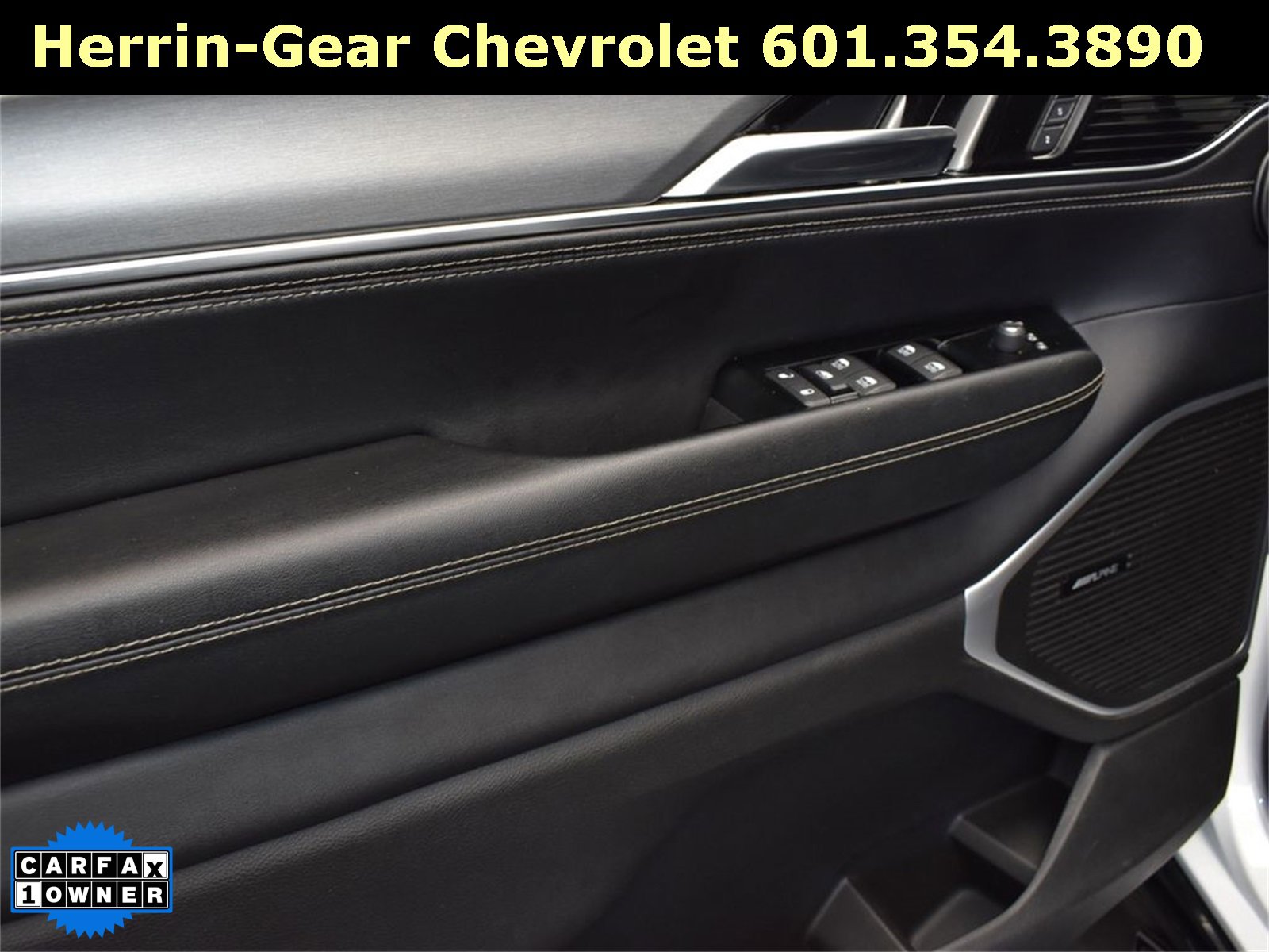 Used 2024 Jeep Wagoneer L Series II image 11