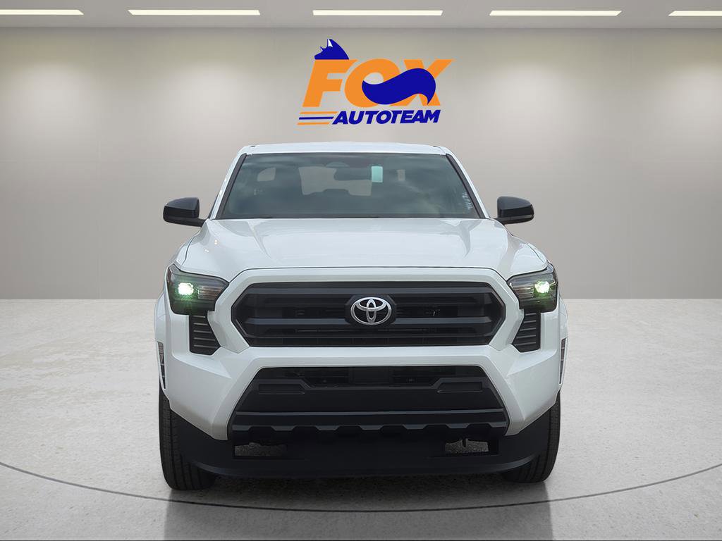 Used 2026 Toyota Tacoma SR image 8