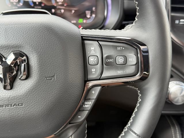 New 2025 RAM 1500 Limited AWD/4WD image 22