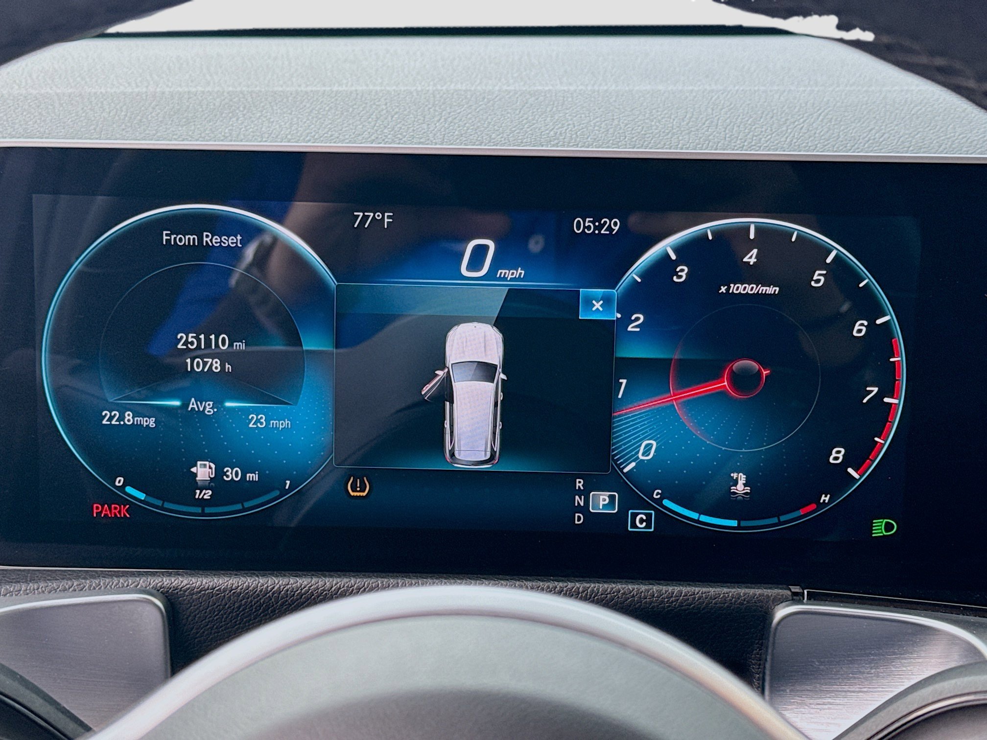 Used 2021 Mercedes-Benz GLB 250 4MATIC w/ Premium Package image 9