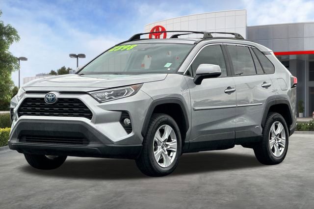 Certified 2020 Toyota RAV4 XLE image 9