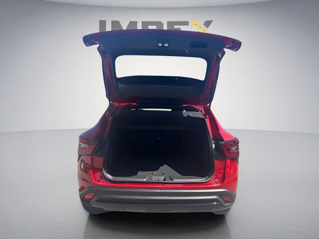 New 2026 Chevrolet Trax RS w/ Sunroof Package FWD image 27