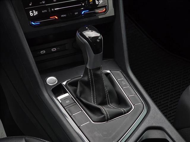 Used 2022 Volkswagen Tiguan SE image 15