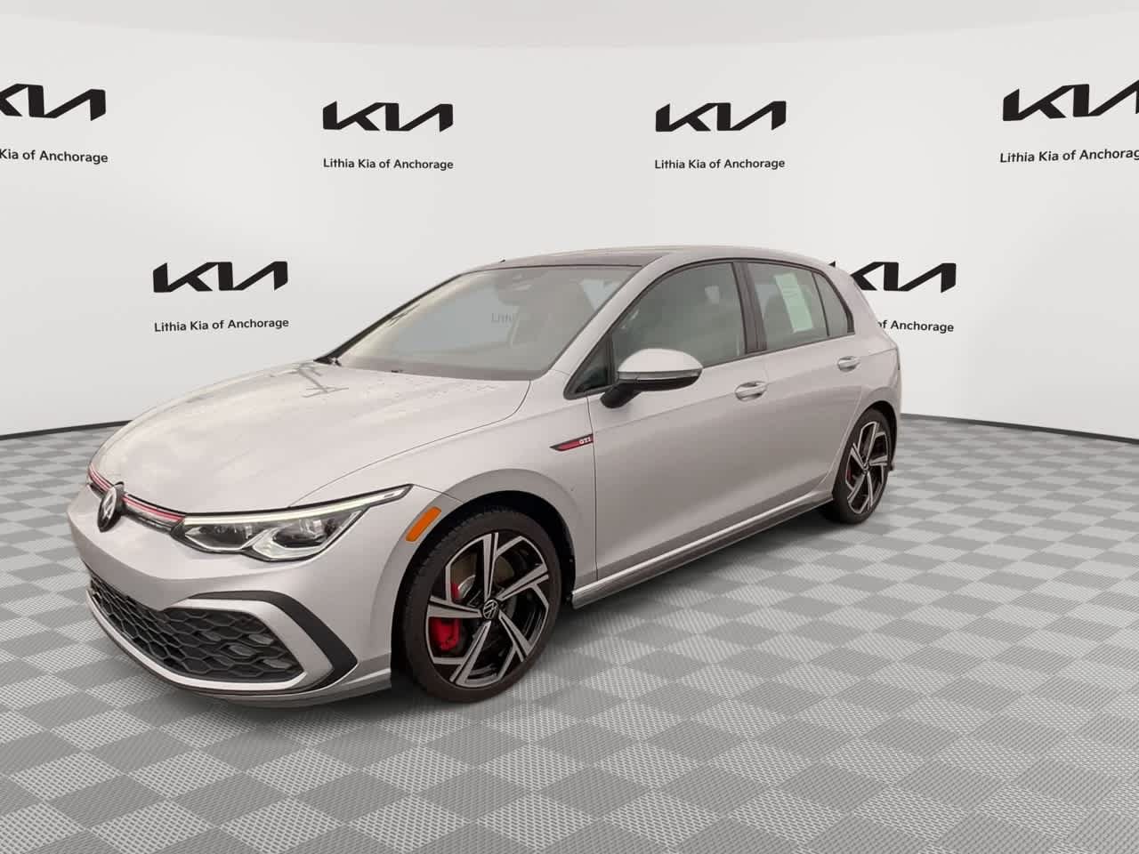 Used 2024 Volkswagen GTI SE w/ SE Leather Seats Package FWD image 4