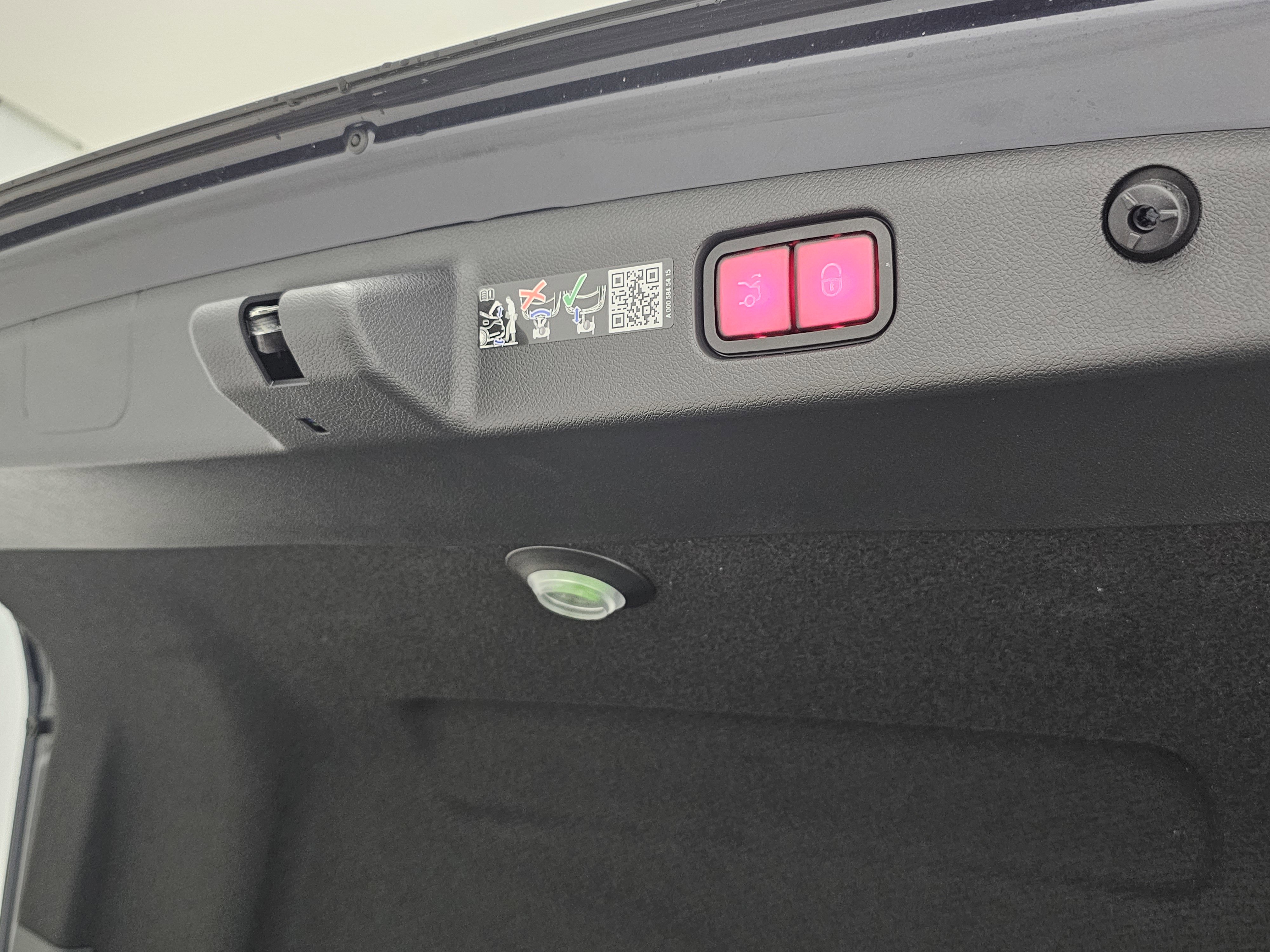 New 2026 Mercedes-Benz E 450 4MATIC Sedan image 22