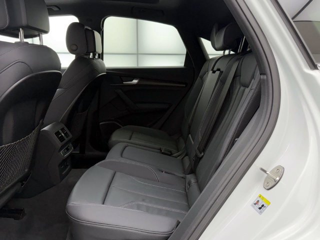 Certified 2023 Audi Q5 2.0T Premium Plus w/ Premium Plus Package AWD/4WD image 12