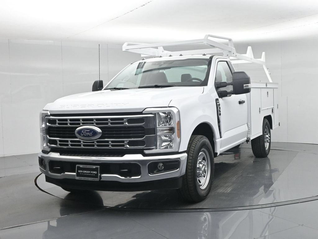 New 2026 Ford F350 XL w/ XL Chrome Package RWD image 62