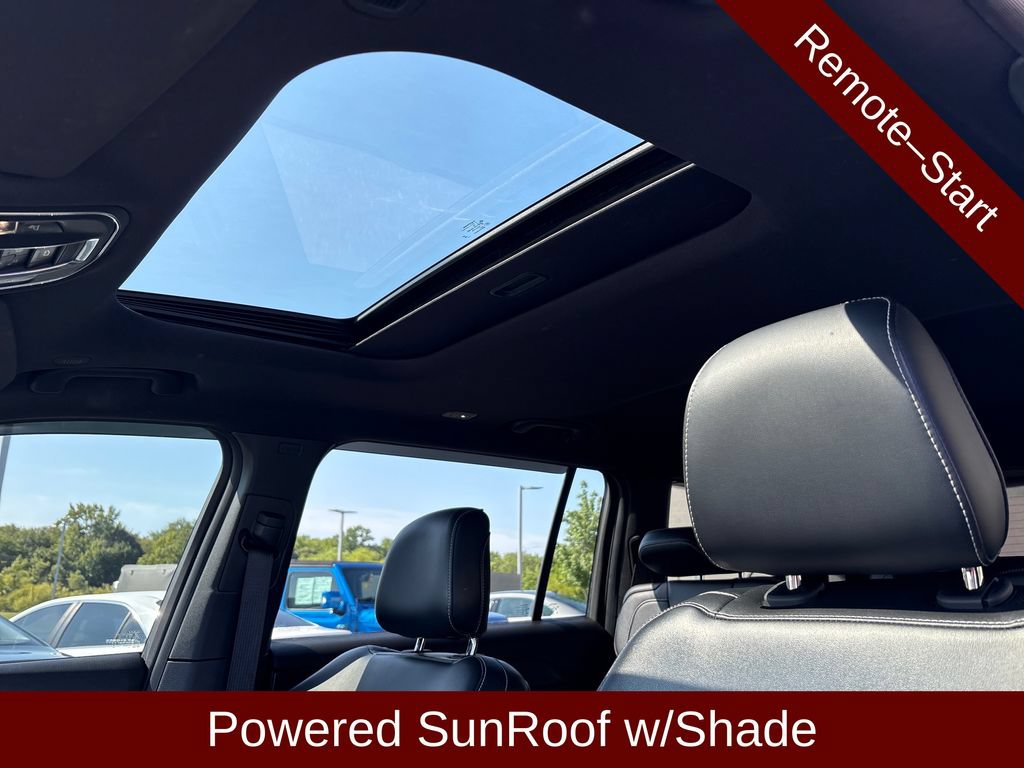 Used 2023 Jeep Grand Cherokee L Laredo AWD/4WD image 5