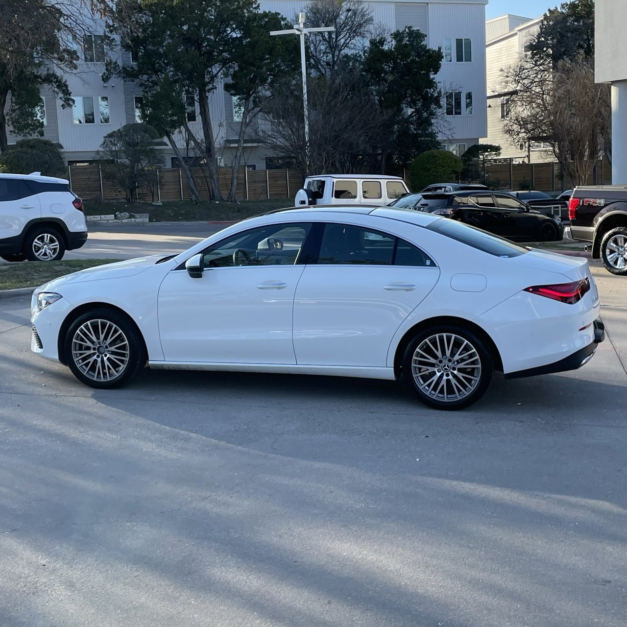 Used 2025 Mercedes-Benz CLA 250 image 3