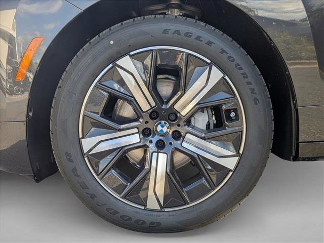 New 2026 BMW iX xDrive60 image 10