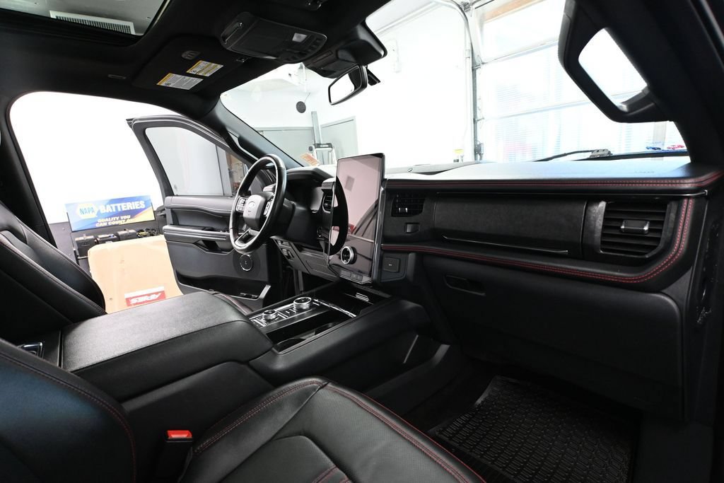 Used 2022 Ford Expedition Max Limited w/ Equipment Group 303A AWD/4WD image 55