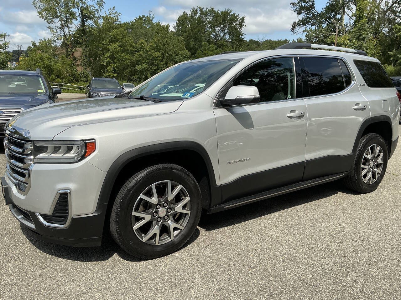 Used 2020 GMC Acadia SLE w/ Driver Convenience Package AWD/4WD image 10