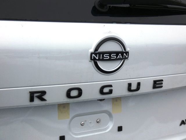 New 2026 Nissan Rogue SV AWD/4WD image 9