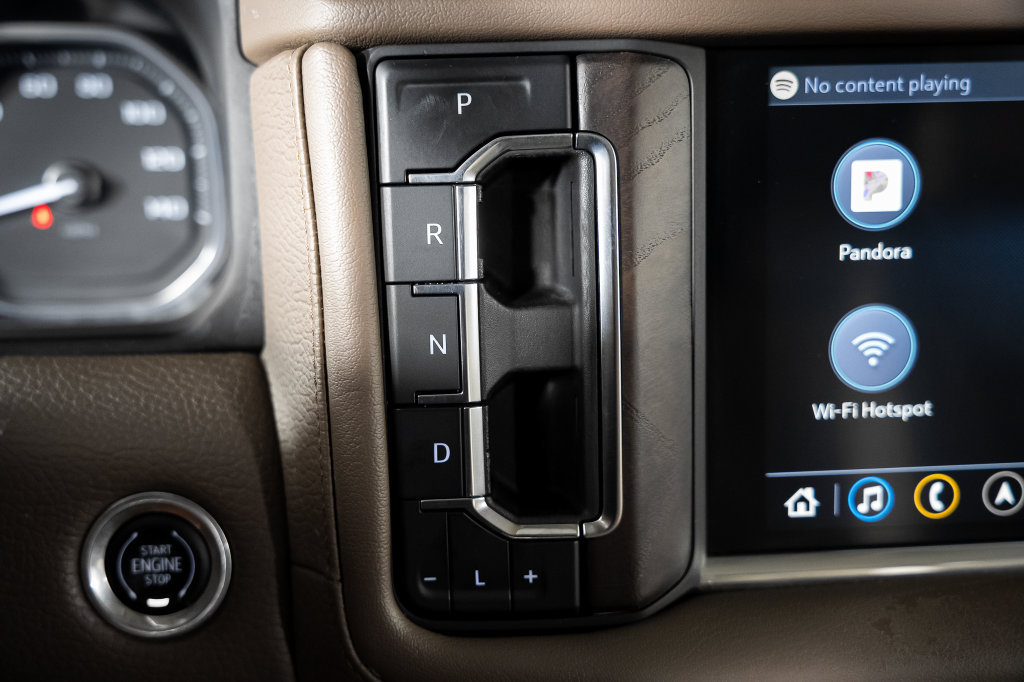 Used 2021 GMC Yukon Denali w/ Denali Premium Package RWD image 36