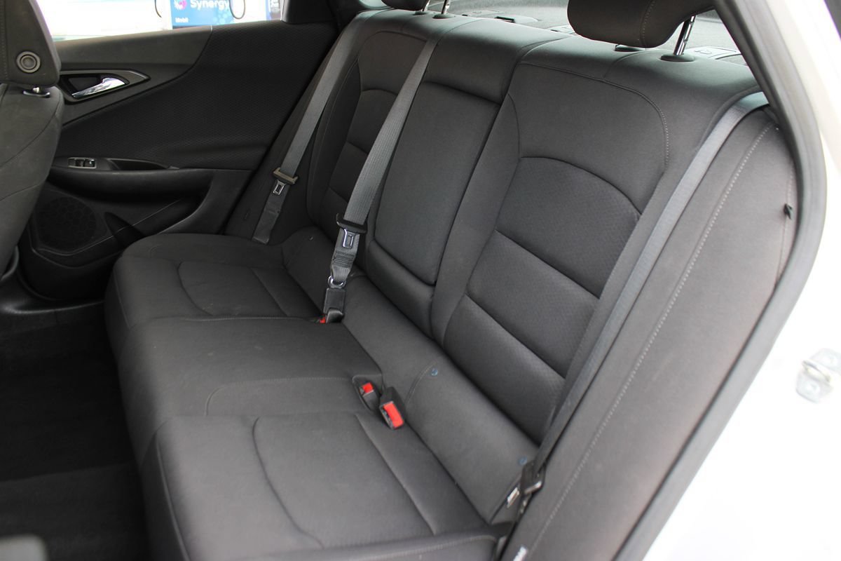 Used 2020 Chevrolet Malibu LT FWD image 18