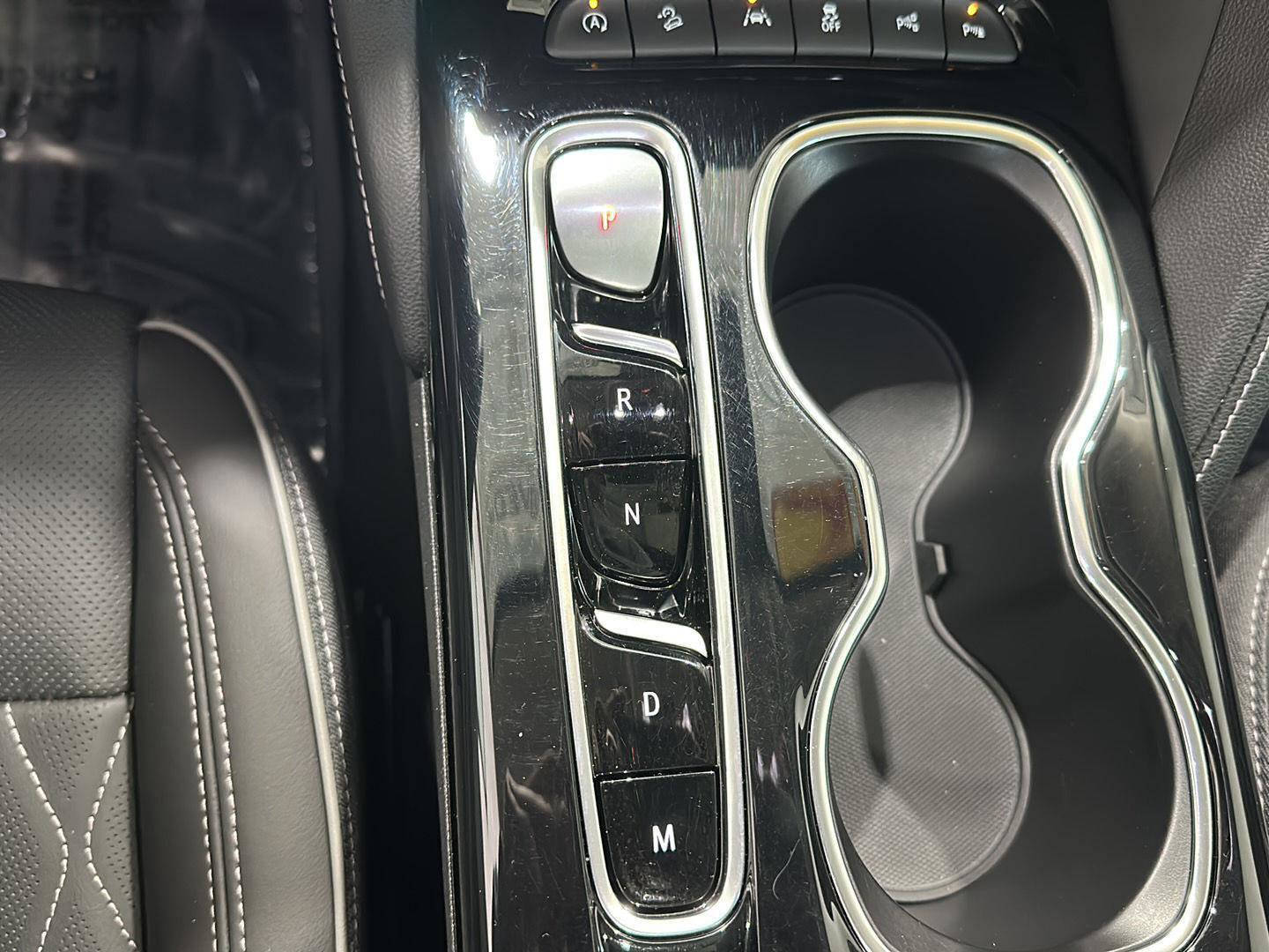 Used 2023 Buick Envision Avenir AWD/4WD image 15