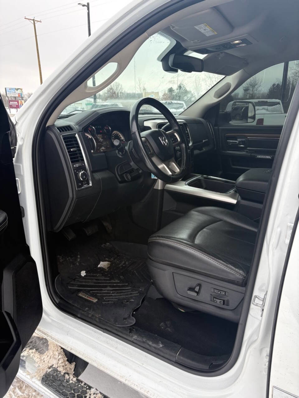 Used 2018 RAM 3500 Laramie AWD/4WD image 47