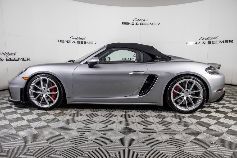 Used 2022 Porsche 718 Boxster Spyder image 6
