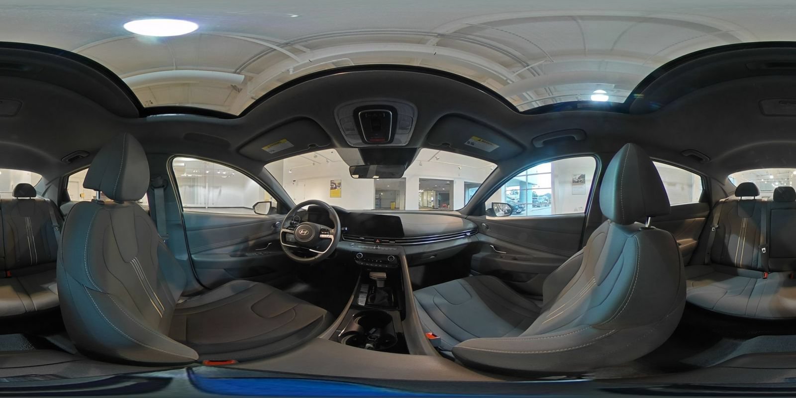 Used 2025 Hyundai Elantra SEL FWD image 43
