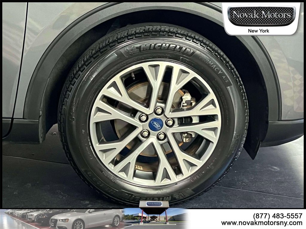 Used 2022 Ford Escape SEL w/ Technology Package image 9