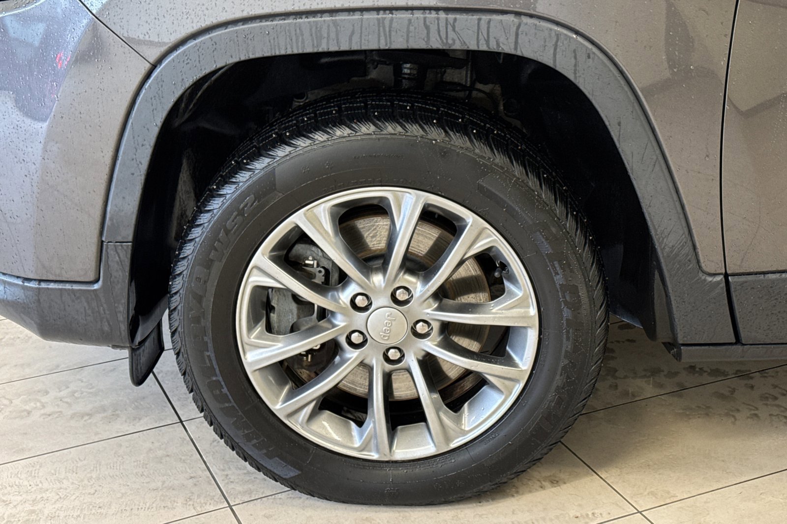 Used 2020 Jeep Cherokee Latitude Plus w/ Comfort/Convenience Group image 26