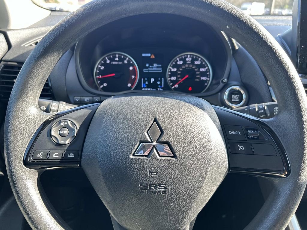 Used 2025 Mitsubishi Eclipse Cross LE AWD/4WD image 27
