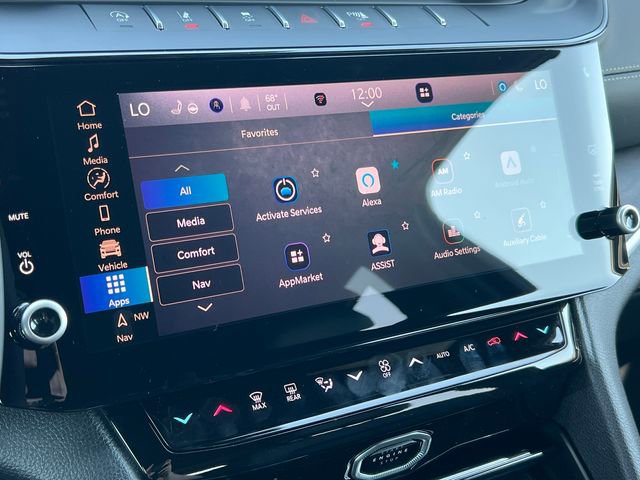 New 2026 Jeep Grand Cherokee Limited w/ Luxury Tech Group II AWD/4WD image 24