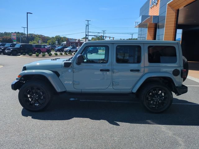 Used 2024 Jeep Wrangler Unlimited Sahara AWD/4WD image 7