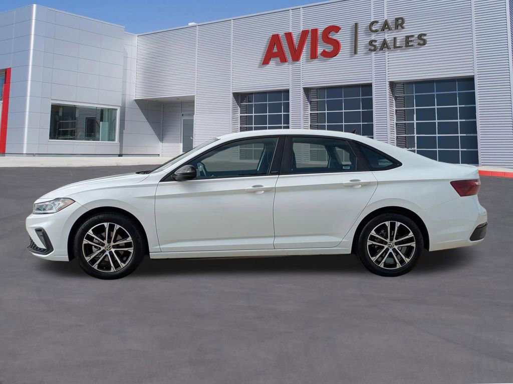 Used 2025 Volkswagen Jetta Sport FWD image 10