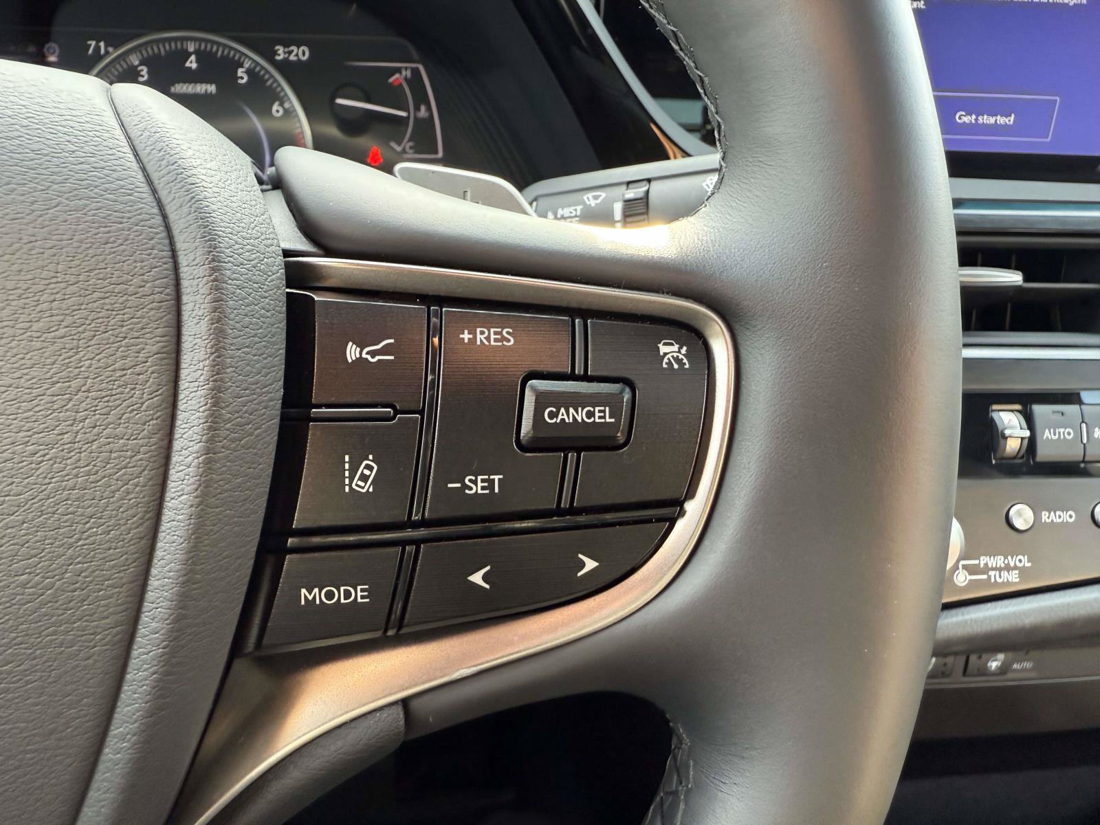 Used 2025 Lexus ES 350 w/ Premium Package FWD image 21