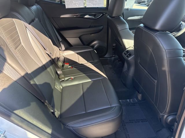 Used 2025 Buick Envision Preferred image 27